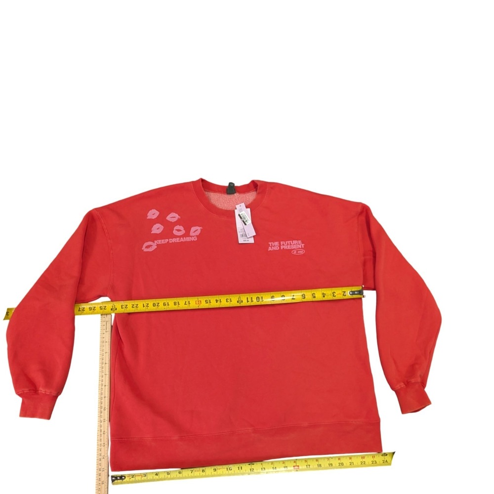 ⭐C1 Wild Fable Distressed/Faded Sweatshirt Red Keep Dreaming Size Medium - Picture 2 of 5